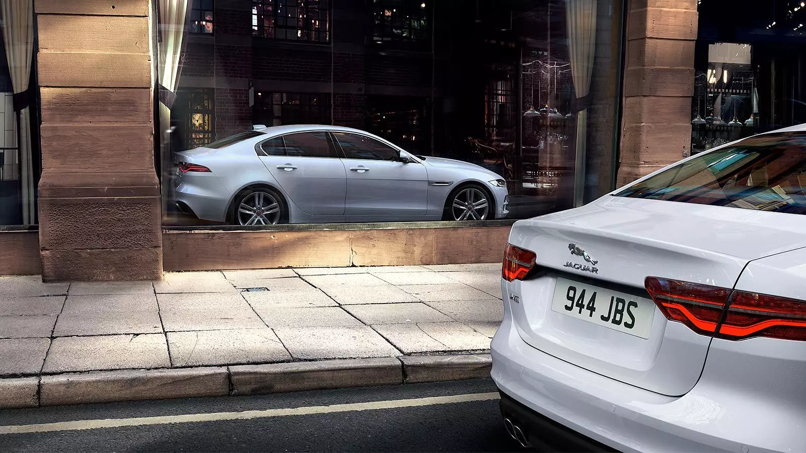 JAGUAR XE (6)