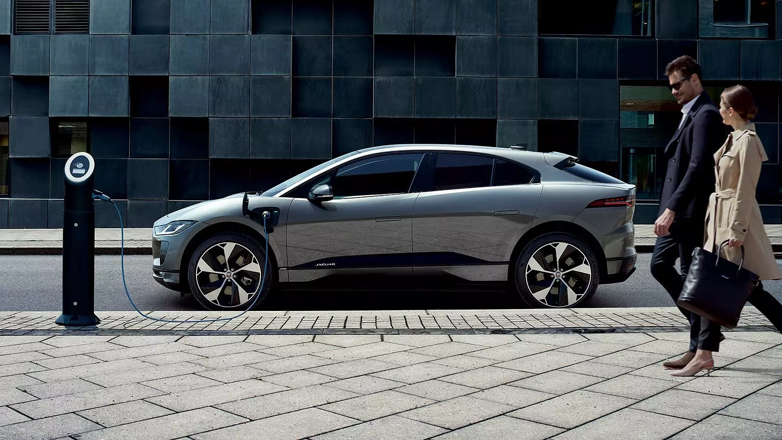 jaguar i pace (8)