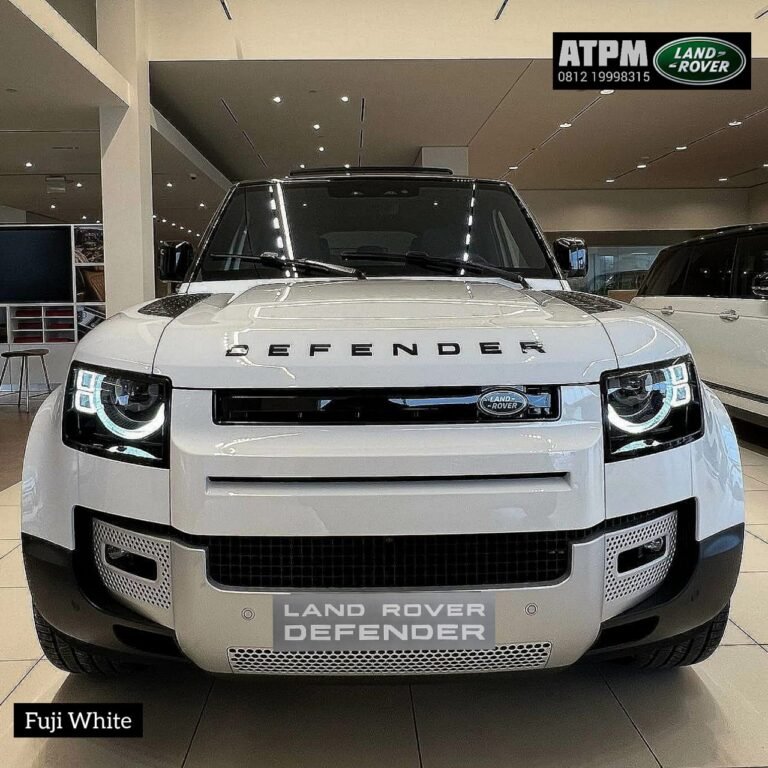 Defender 110 Fuji White, Stock ATPM Land Rover PIK