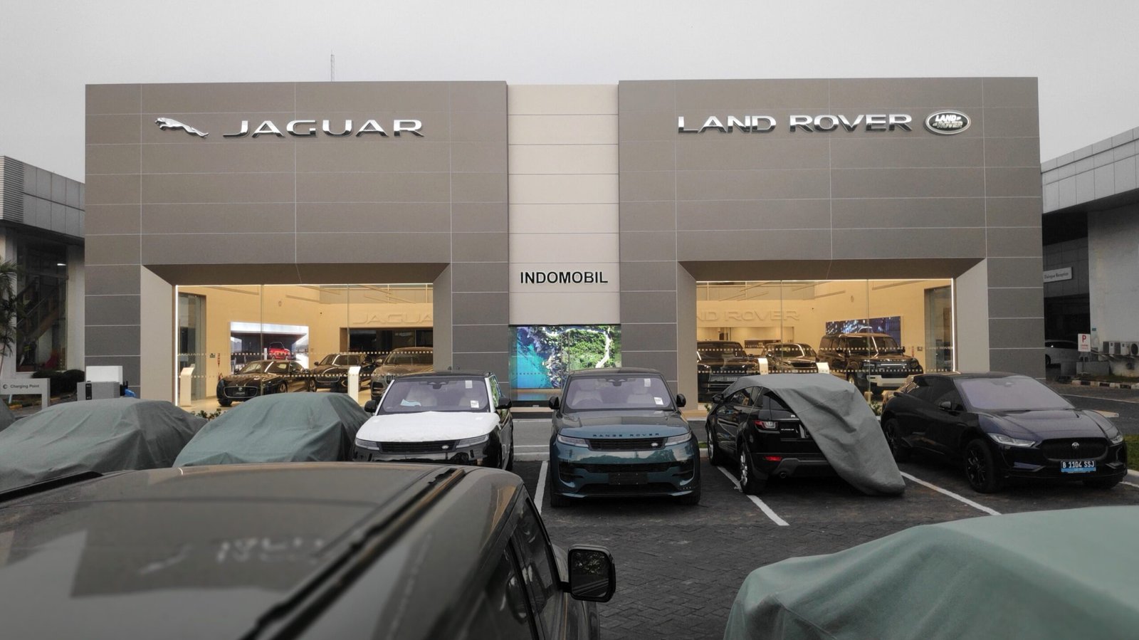 Dealer ATPM Jaguar Land Rover PIK, Jakarta, Indonesia